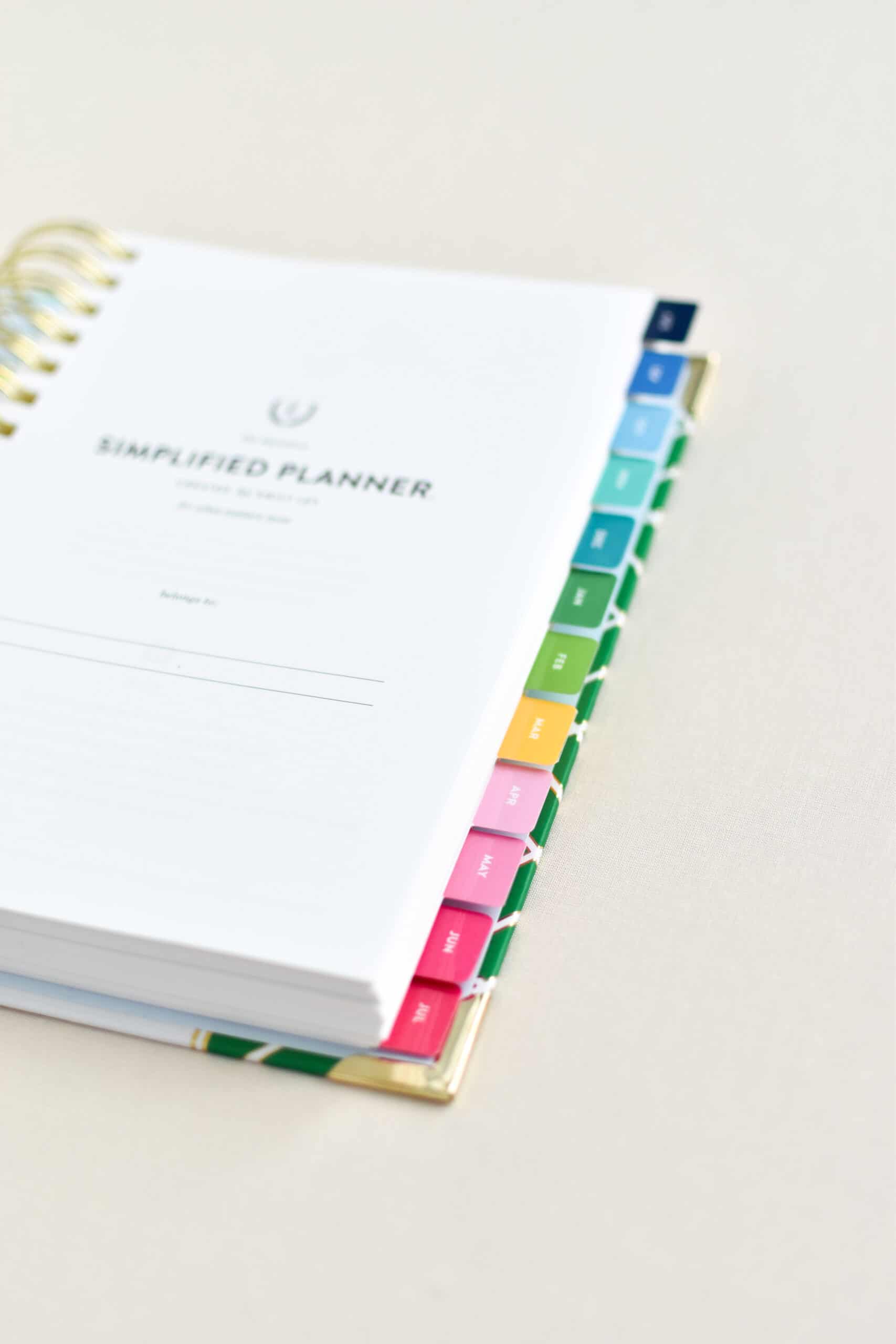 [Updated for 2021-2022]: Daily Simplified Planner Review: Clean and Colorful Planning to Simplify Your Home, Life and Mind